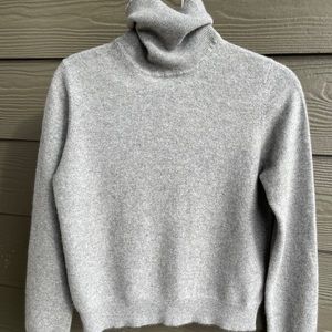 VALERIE STEVENS TwoPly Cashmere Turtleneck Sweater